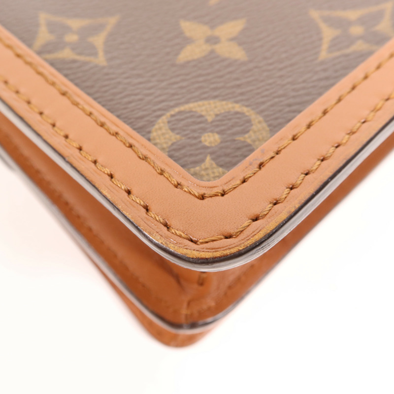 LOUIS VUITTON Monogram Reverse Mini Dauphine金扣肩背袋-12
