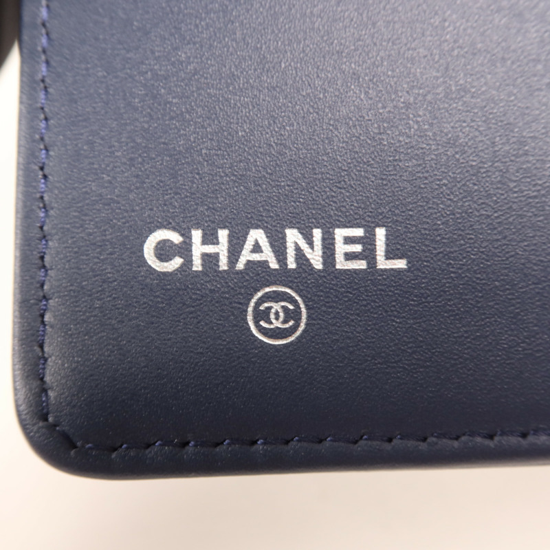 CHANEL 漆皮皮革/皮革Fold Wallet銀扣錢包-5