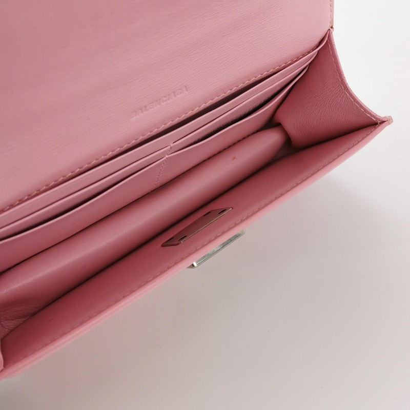 Balenciaga Gossip超小號牛皮純色雙B標識斜挎包單肩包-6