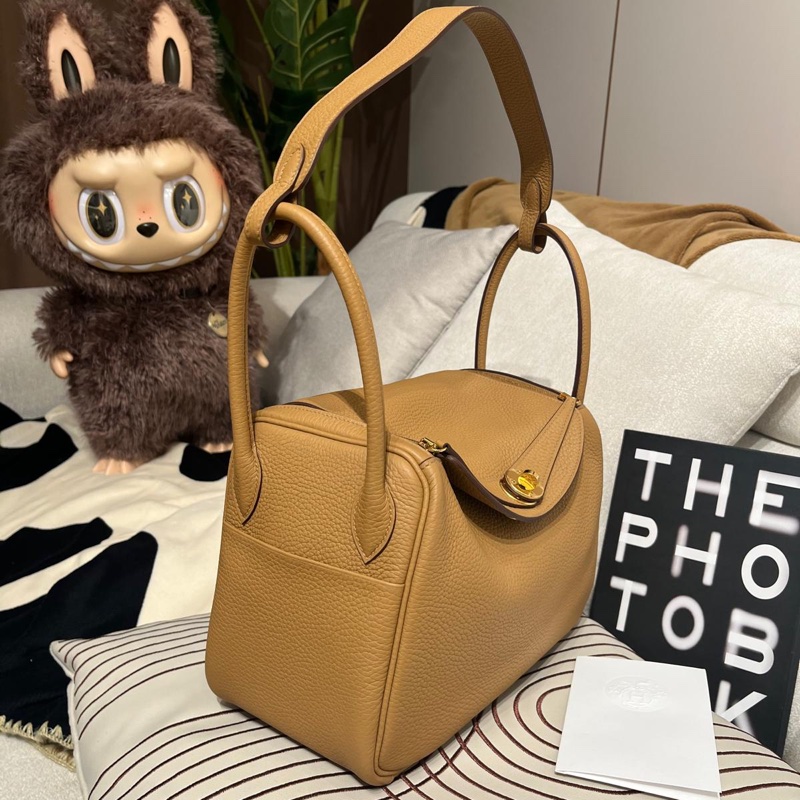 Hermes Lindy 26,餅乾色金扣,STAMP Z-1