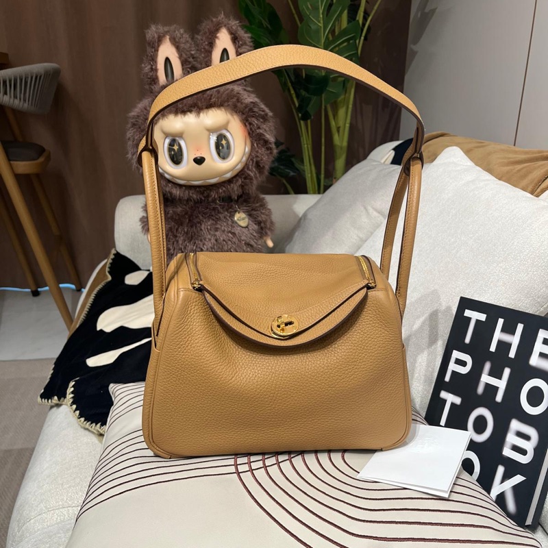 Hermes Lindy 26,餅乾色金扣,STAMP Z-7
