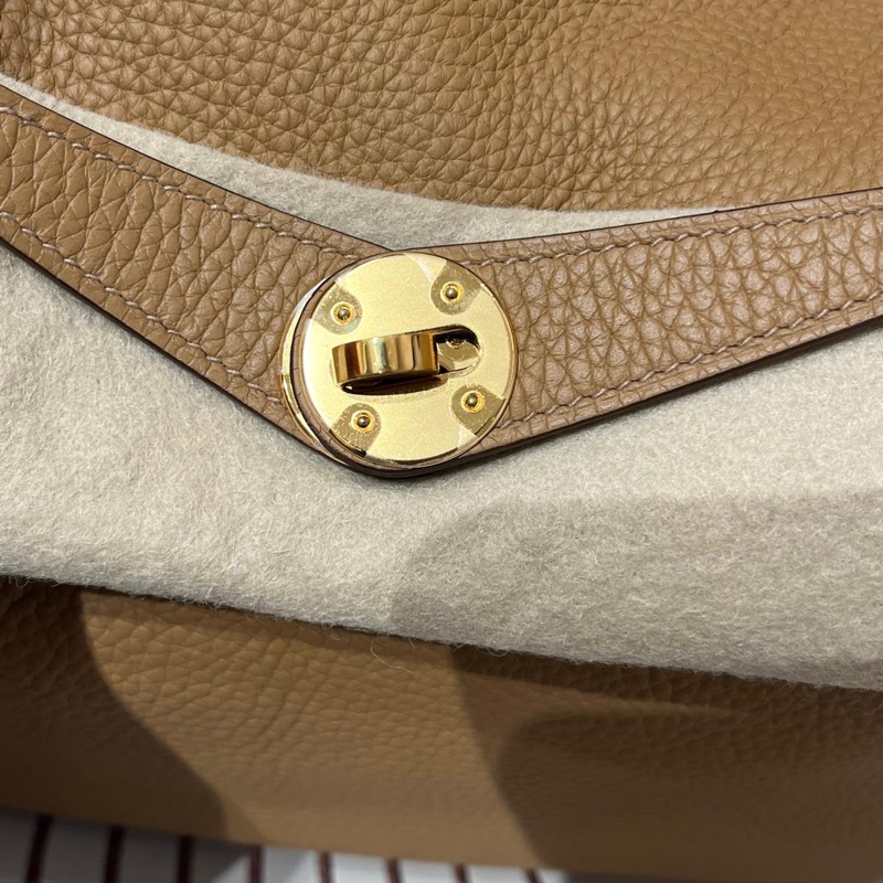 Hermes Lindy 26,餅乾色金扣,STAMP Z-11
