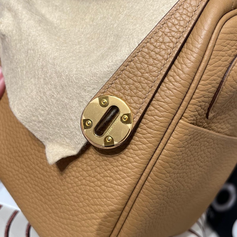 Hermes Lindy 26,餅乾色金扣,STAMP Z-12