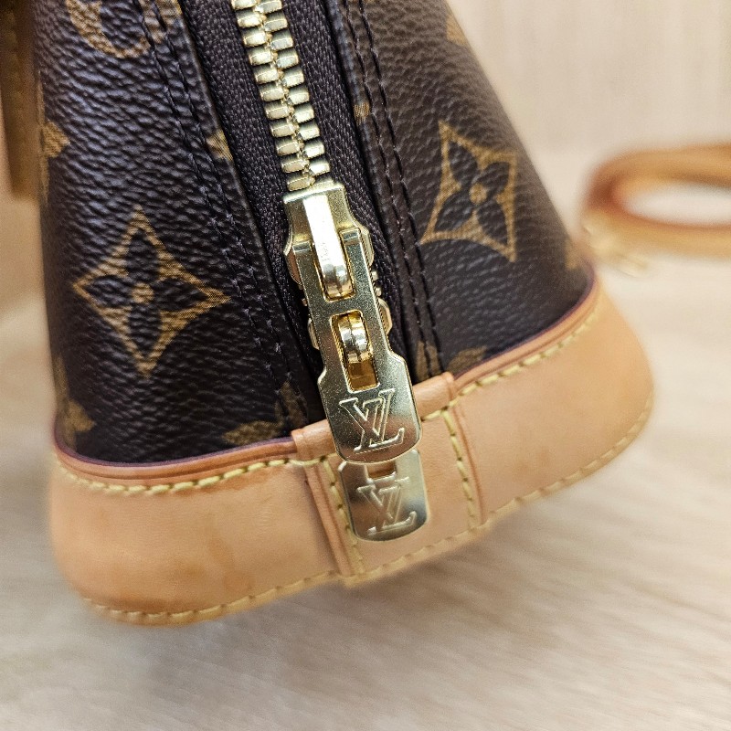 [經典品項出清❣️] LV老花Alma手提斜背貝殼包-26