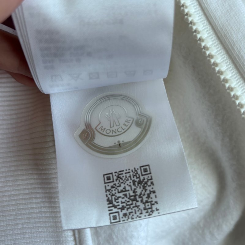 ::MONCLER: 白色拉鍊連帽外套 12號-42