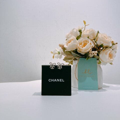 TW4484 Chanel 香奈兒最新款 蝴蝶元素滿滿cc耳環 25K Bow and CC Logo Earrings Crystal x PHW