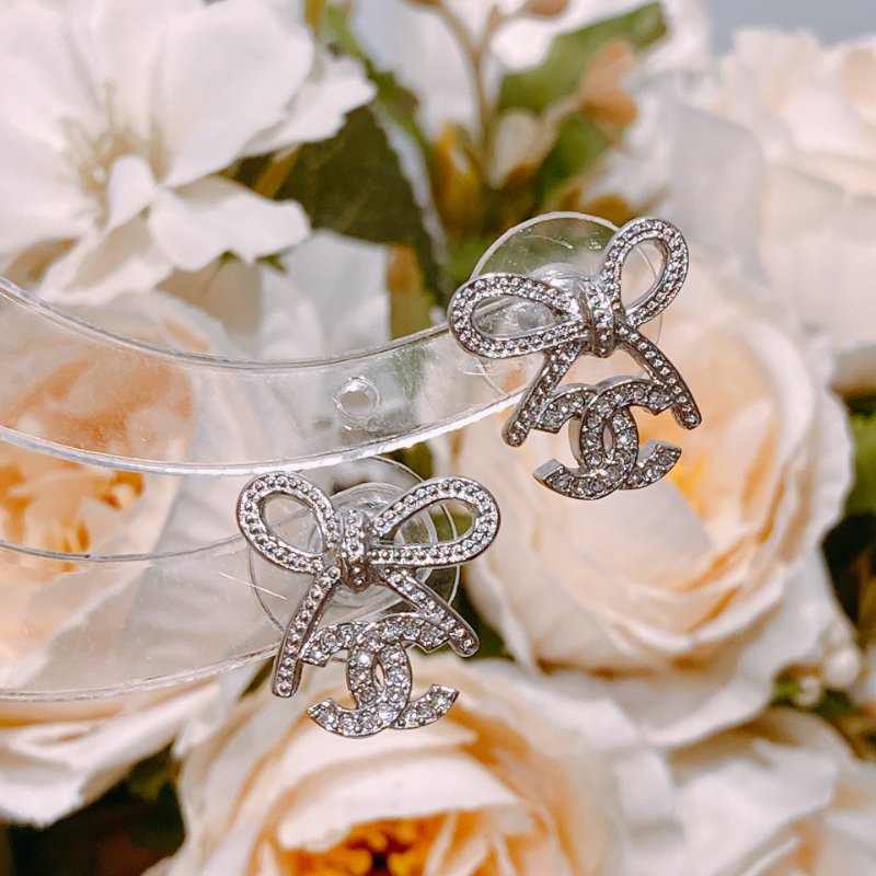 TW4484 Chanel 香奈兒最新款 蝴蝶元素滿滿cc耳環 25K Bow and CC Logo Earrings Crystal x PHW-3