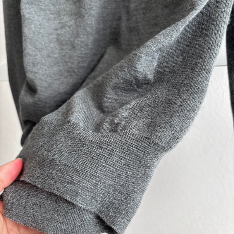 ::LOUIS VUITTON:: LV 灰色針織上衣 秋冬-11