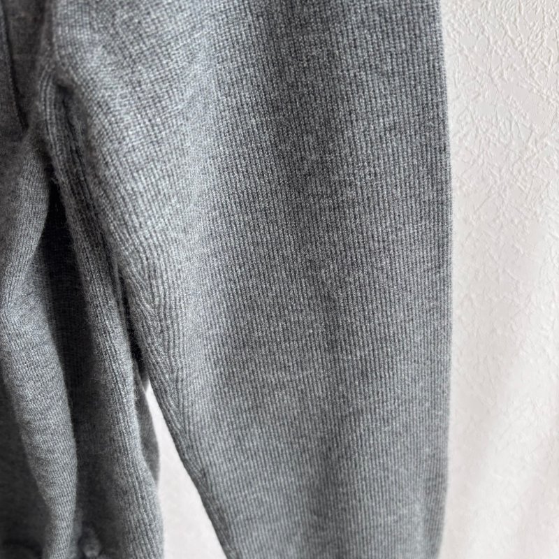 ::LOUIS VUITTON:: LV 灰色針織上衣 秋冬-14