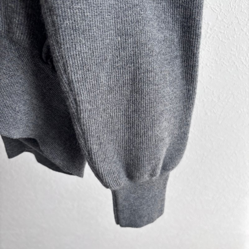 ::LOUIS VUITTON:: LV 灰色針織上衣 秋冬-16