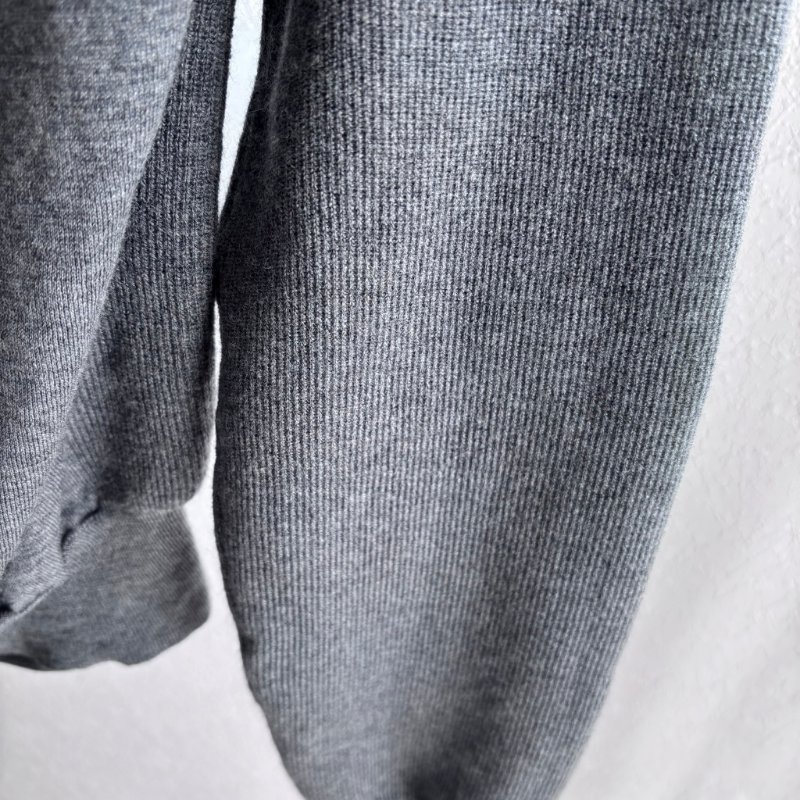 ::LOUIS VUITTON:: LV 灰色針織上衣 秋冬-20