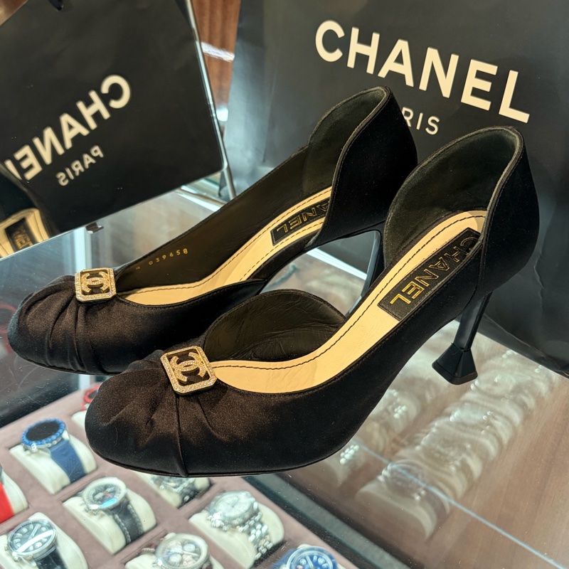 9成新Chanel 鑽石雙Ｃ 側空黑絲絨包頭淑女鞋 便宜賣！超新-3