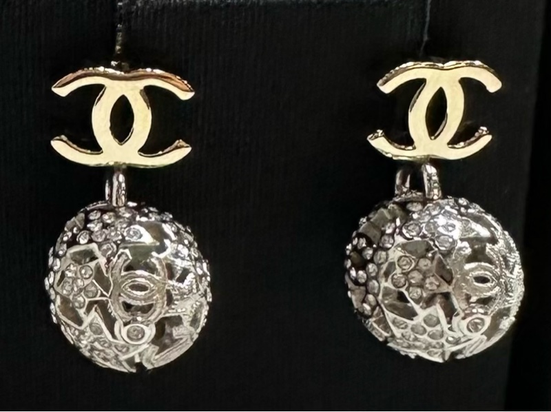 Chanel ABGO17B21074U1942 Earrings-3
