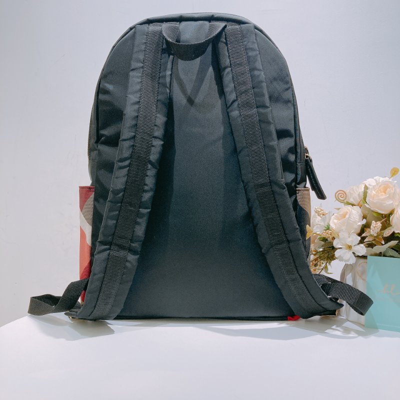 TW4486 Burberry巴寶莉 輕巧尼龍料背包 blue Label Nylon Backpack Black-1