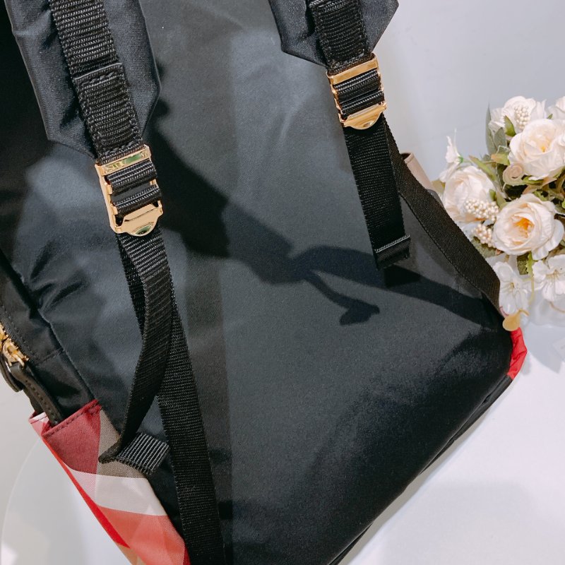 TW4486 Burberry巴寶莉 輕巧尼龍料背包 blue Label Nylon Backpack Black-11