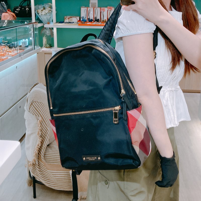 TW4486 Burberry巴寶莉 輕巧尼龍料背包 blue Label Nylon Backpack Black-20