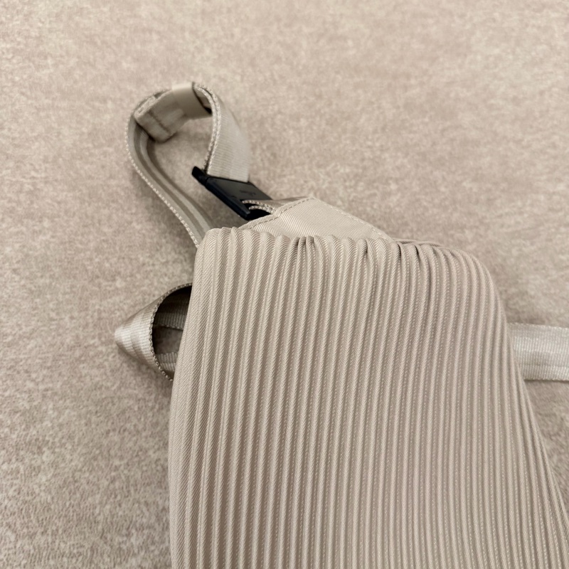 Pleats please 米色腰包-3