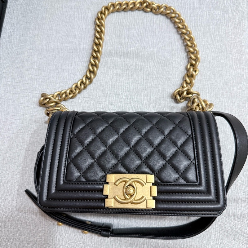 Chanel Boy-0