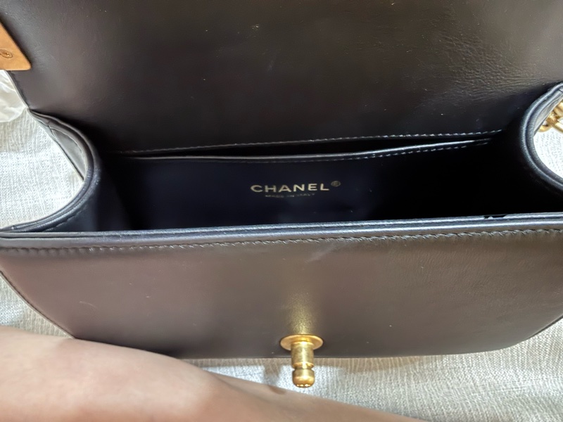 Chanel Boy-8