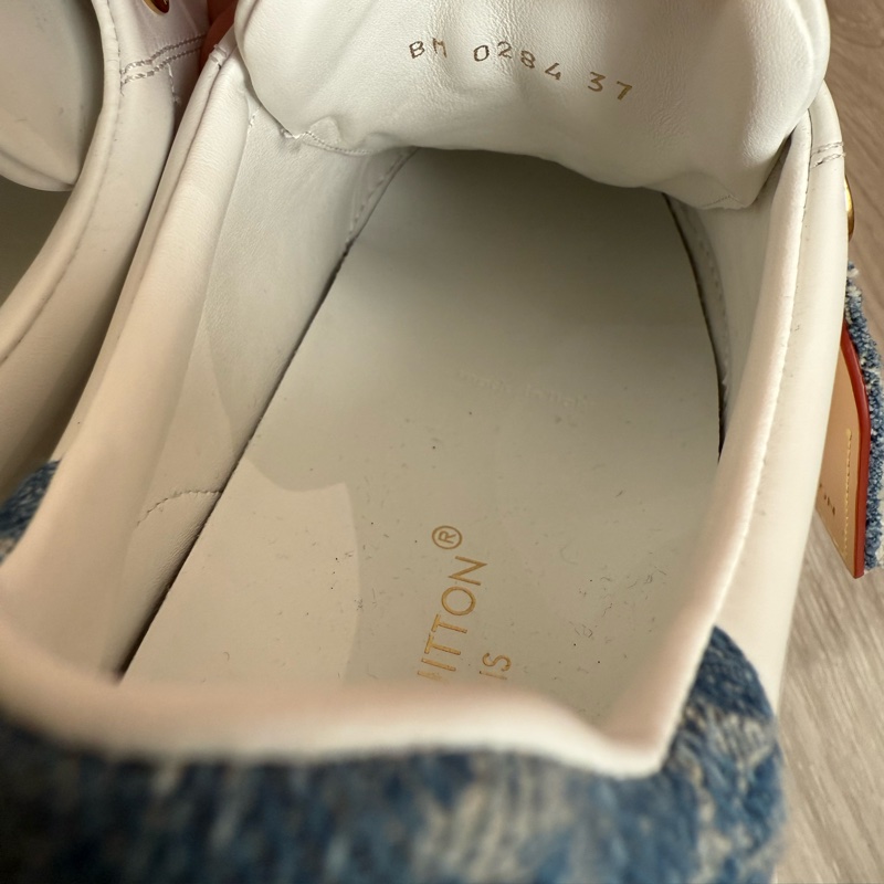 LV 白色拚牛仔單寧掛牌厚底休閒鞋 37號-9