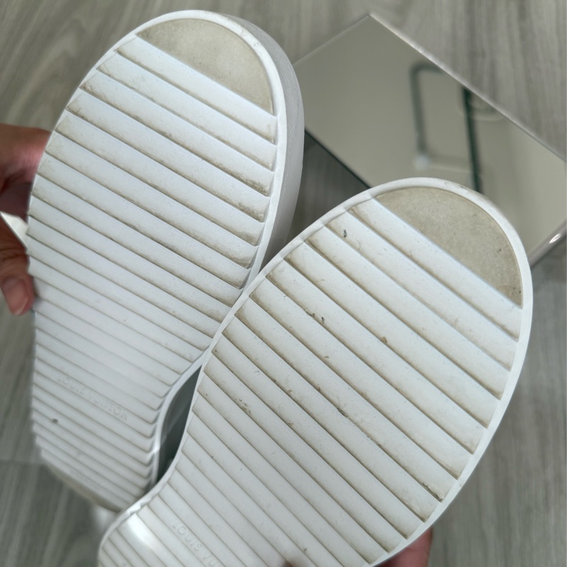 LV 白色拚牛仔單寧掛牌厚底休閒鞋 37號-11