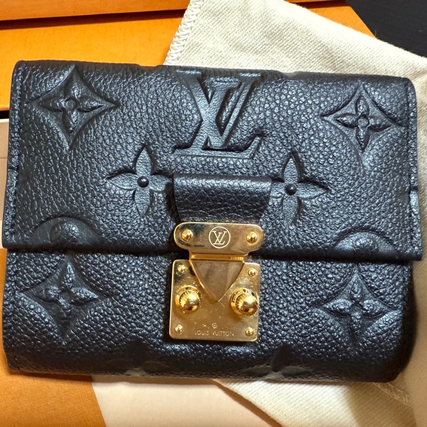 經典黑金 M80880 正常使用痕跡-5