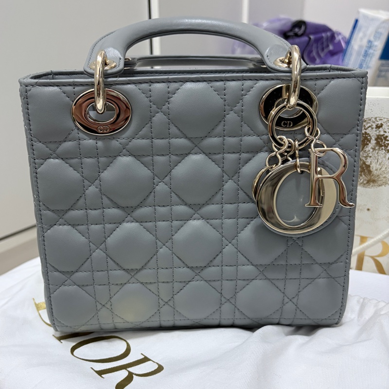 「配件齊全」Lady Dior 4格黛妃包 石灰色 小號 2022年微風廣場購入-0