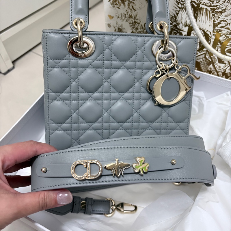 「配件齊全」Lady Dior 4格黛妃包 石灰色 小號 2022年微風廣場購入-4