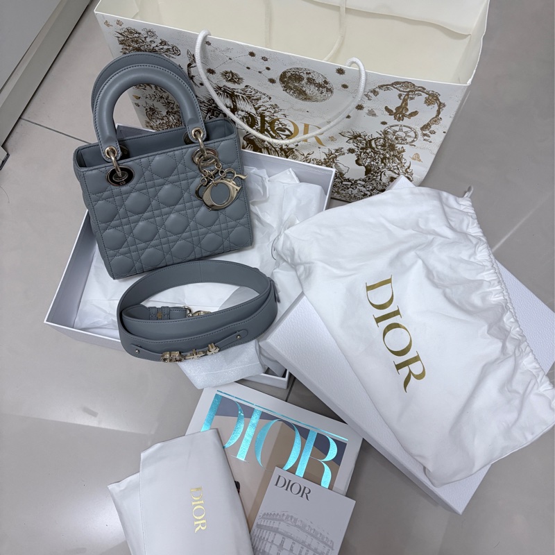 「配件齊全」Lady Dior 4格黛妃包 石灰色 小號 2022年微風廣場購入-12