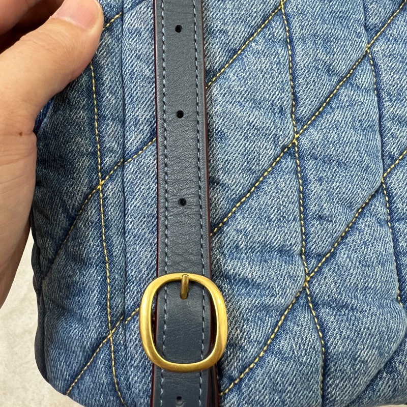 COACH TABBY 絎縫單寧牛仔鏈帶斜背/後背兩用包(單寧藍色)-9
