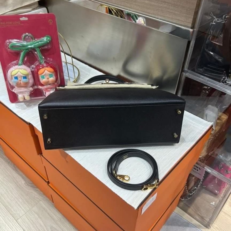 Hermes Kelly 32 黑色金扣 Stamp A-6