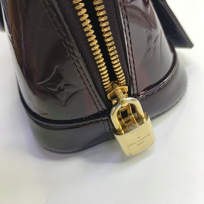 LOUIS VUITTON ALMA BB 拼色漆皮壓紋貝殼包 肩背包 手提包 金色五金 可拆卸肩帶-12