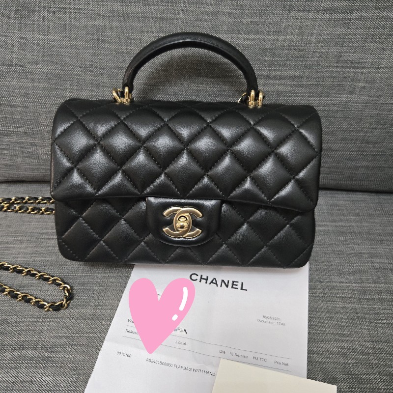 香奈兒 Chanel cf mini handle 20公分

黑金 晶片款-6