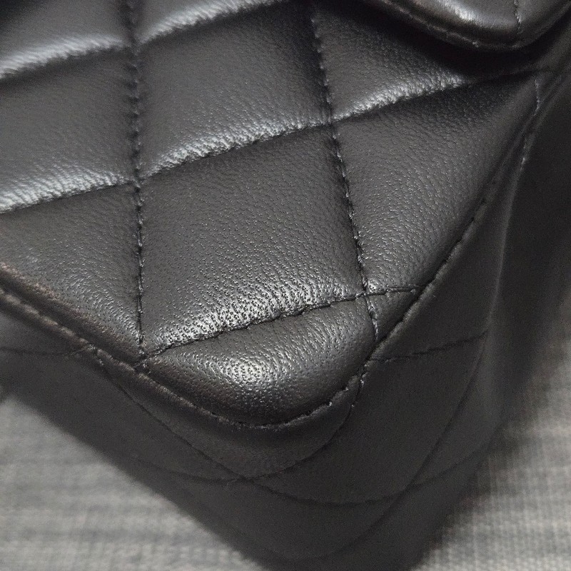 香奈兒 Chanel cf mini handle 20公分

黑金 晶片款-21