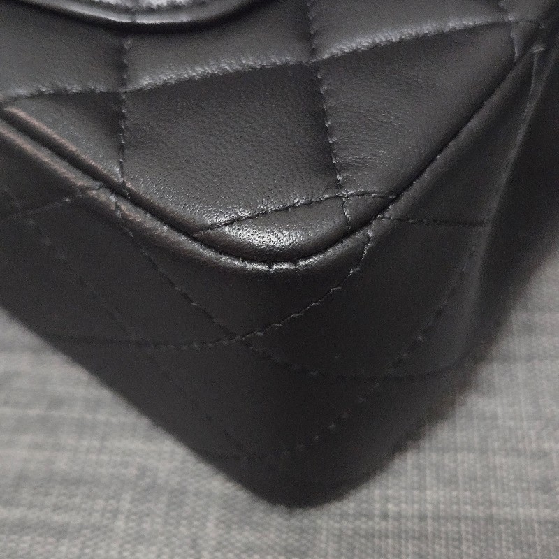 香奈兒 Chanel cf mini handle 20公分

黑金 晶片款-22