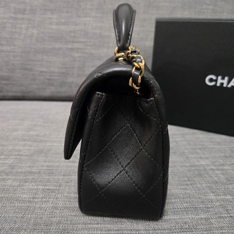 香奈兒 Chanel cf mini handle 20公分

黑金 晶片款-24