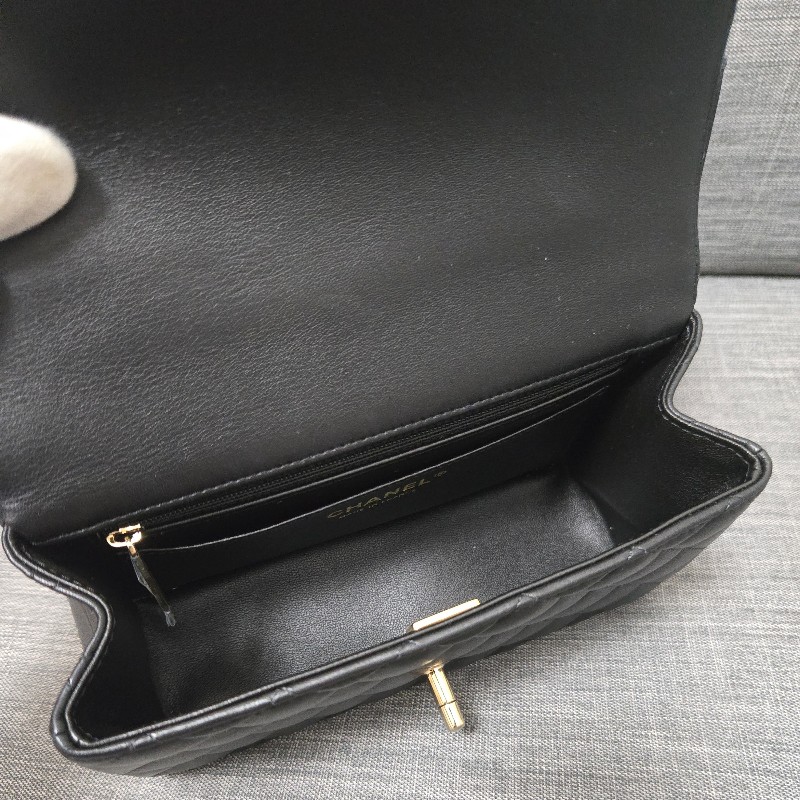 香奈兒 Chanel cf mini handle 20公分

黑金 晶片款-28