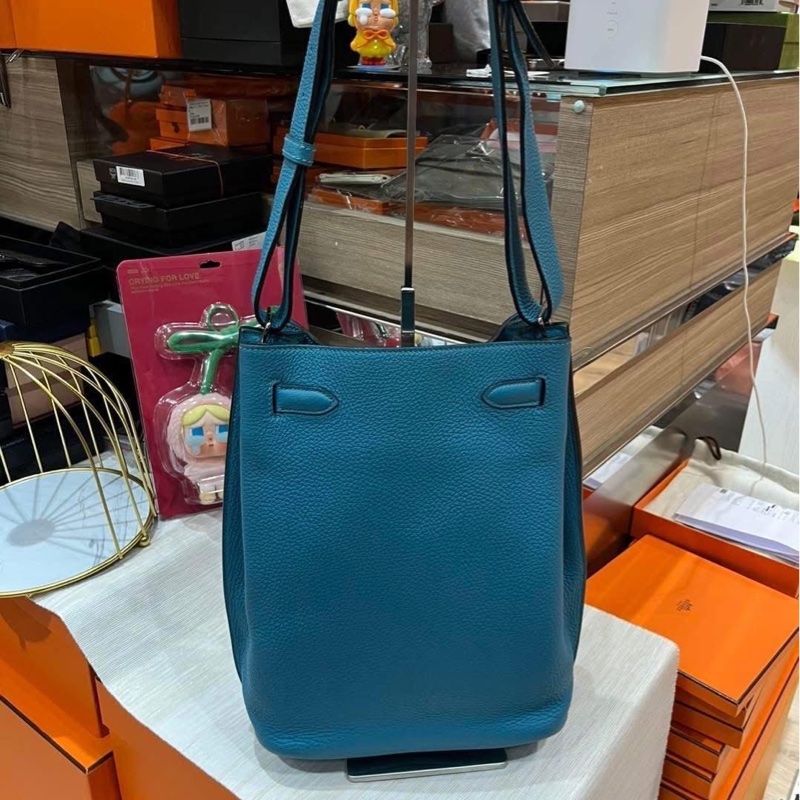 Hermes so Kelly 22,-4