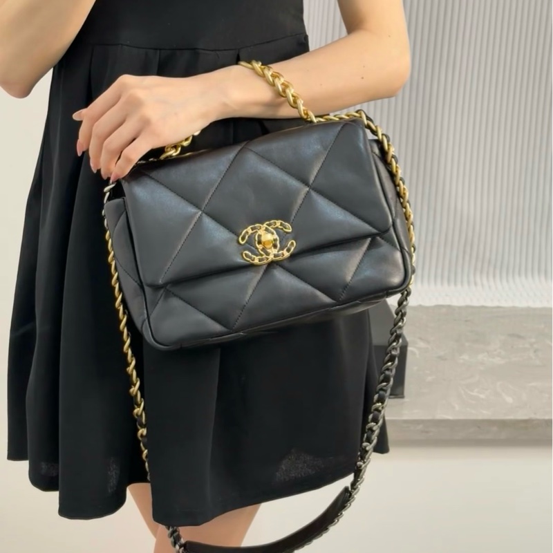 #全新帶膜 #全配🈶台灣購證 #芯片款 香奈兒黑金19bag小號-5