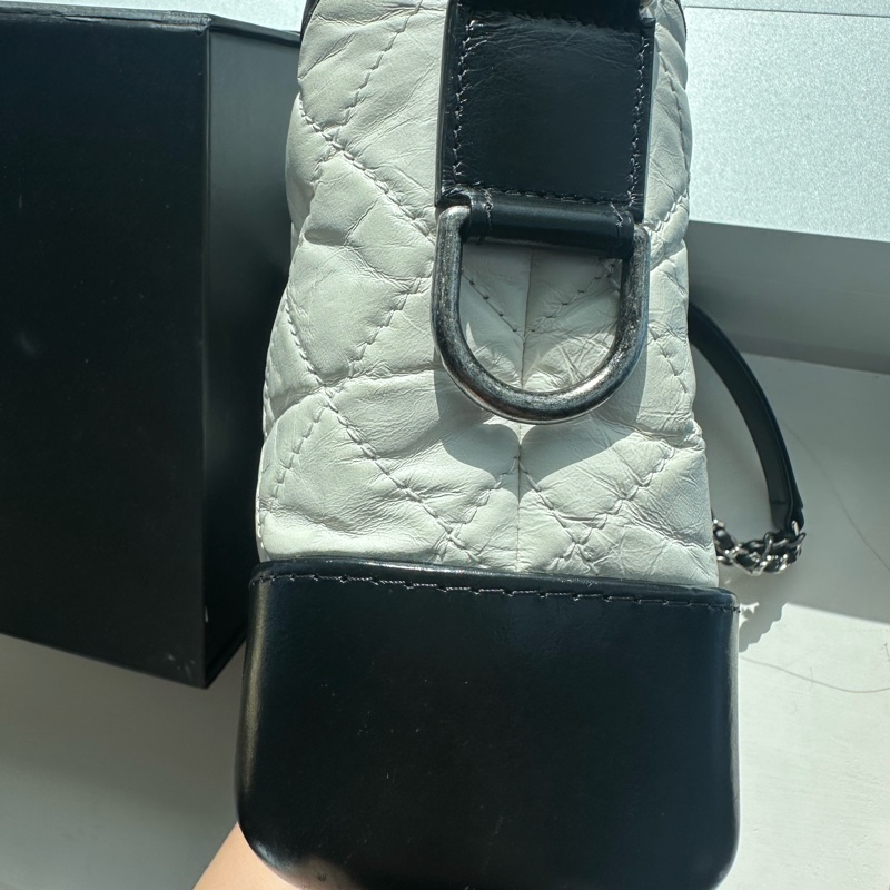 Chanel Gabrielle Hobo 熊貓流浪包 斜背包-6