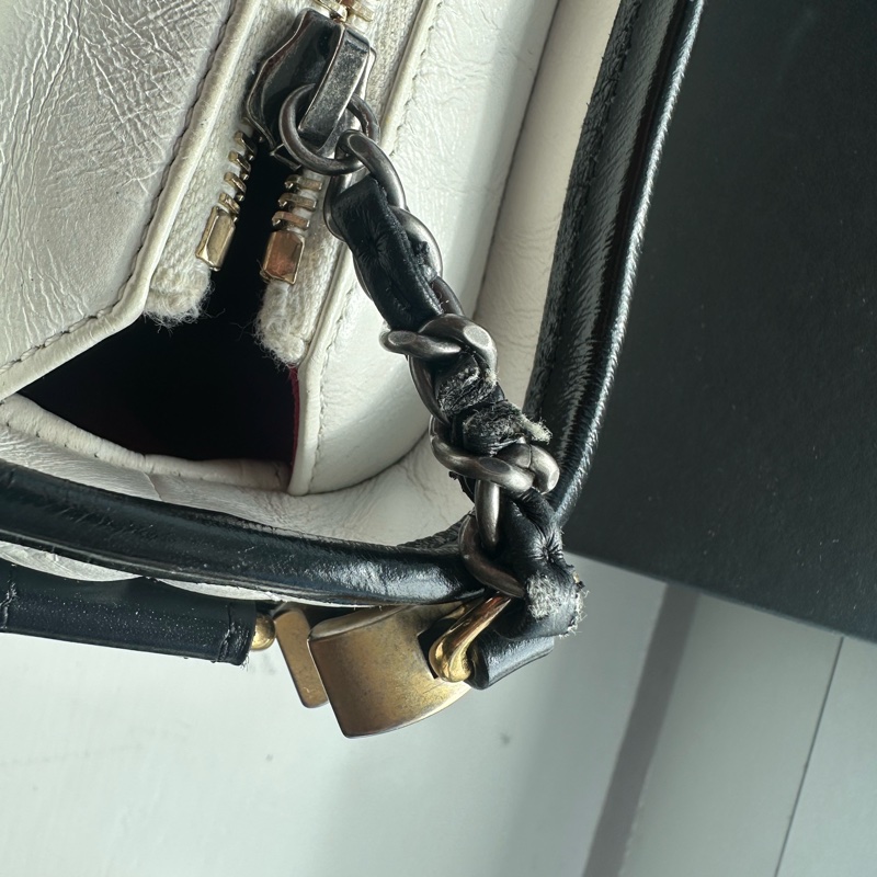 Chanel Gabrielle Hobo 熊貓流浪包 斜背包-13