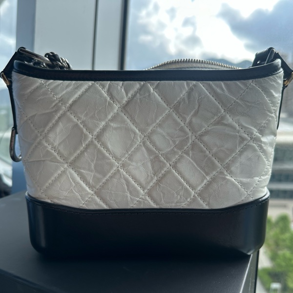 Chanel Gabrielle Hobo 熊貓流浪包 斜背包-22