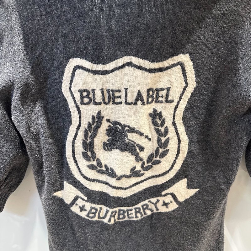 【美收精品】BURBERRY 灰白色連帽上衣 4-182【隔月月中將轉賣至日本 上架期限30天】-2