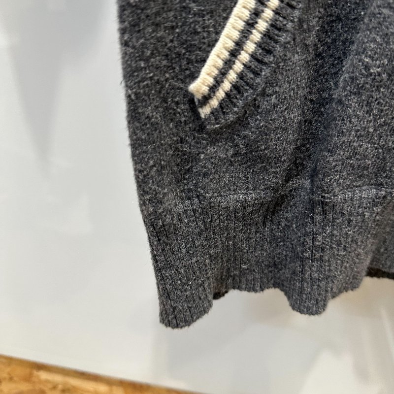 【美收精品】BURBERRY 灰白色連帽上衣 4-182【隔月月中將轉賣至日本 上架期限30天】-4