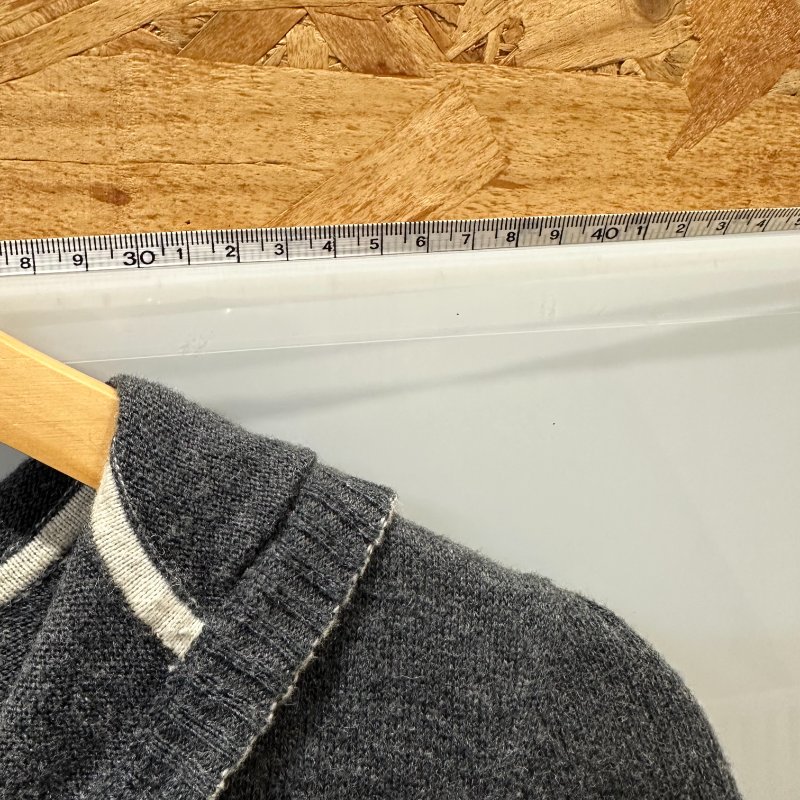 【美收精品】BURBERRY 灰白色連帽上衣 4-182【隔月月中將轉賣至日本 上架期限30天】-8