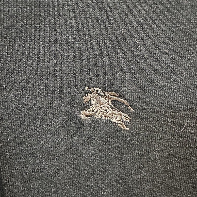 【美收精品】BURBERRY 黑色連帽上衣 4-183【隔月月中將轉賣至日本 上架期限30天】-5