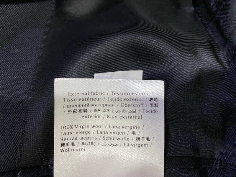 VALENTINO 黑色袖口飾卯釘西裝外套-3