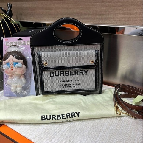 BURBERRY POCKET 2WAY BAG