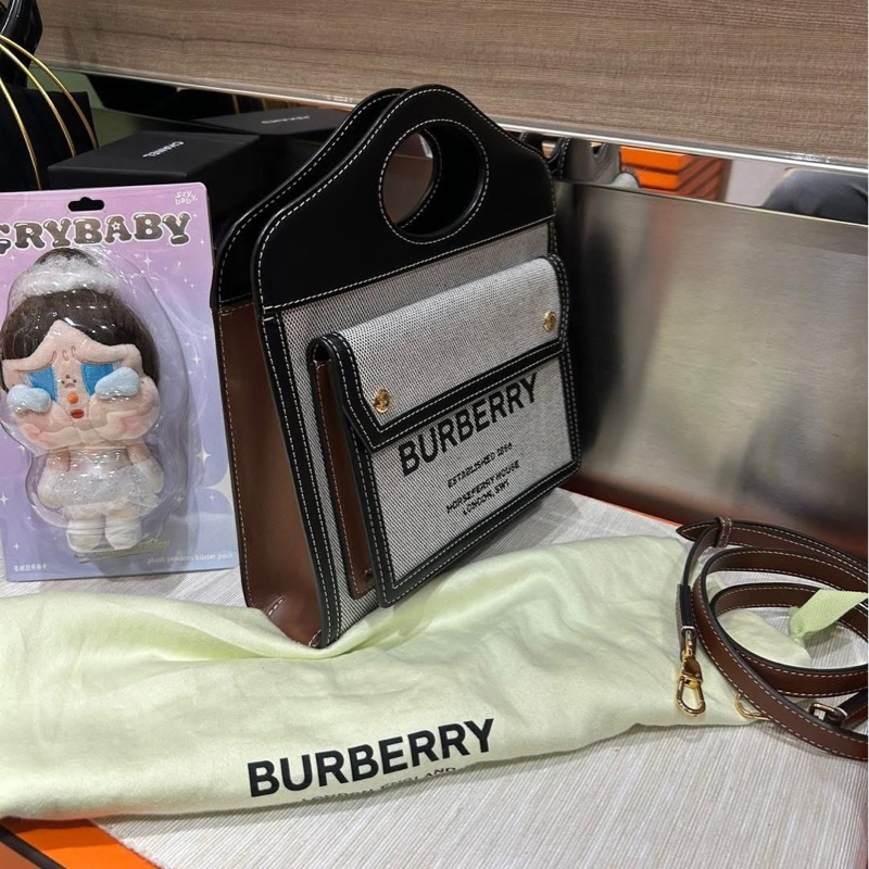 BURBERRY POCKET 2WAY BAG-1