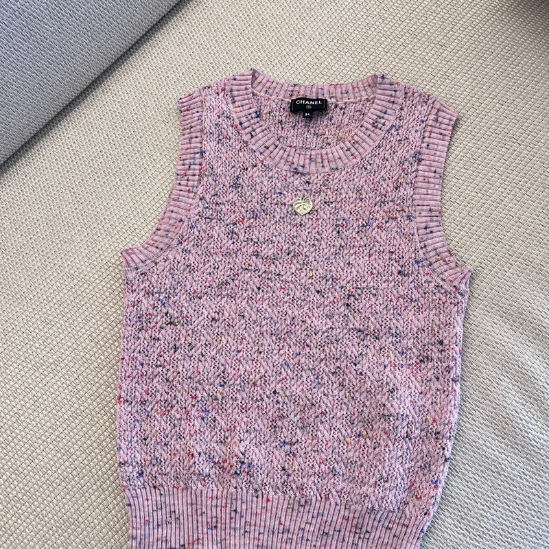 9.5新Chanel 粉色背心-3
